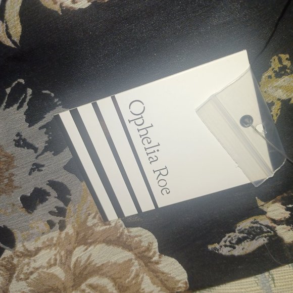 Ophelia Roe Size Medium Floral Tunic - Picture 3 of 6